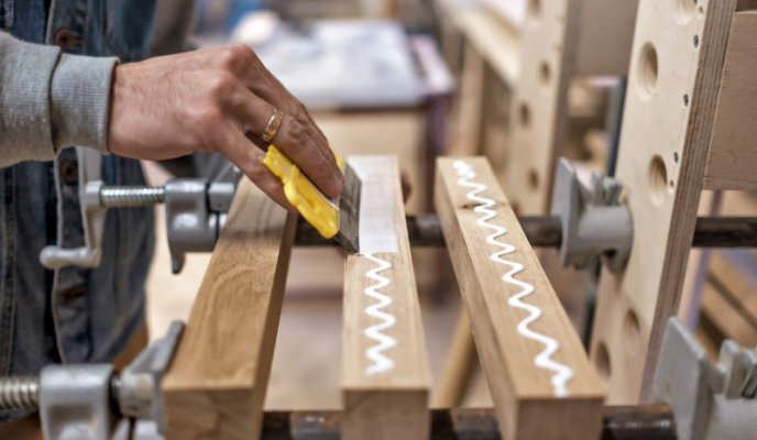 Kann Holzleim ablaufen und schlecht werden? - Holzleim Haltbarkeit im Magazin &amp;#8226; FARBEN BÖRSE