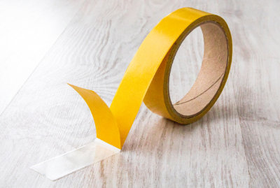 Doppelseitiges Klebeband